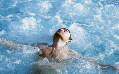 Keep Your Hot Tub Water Filter Clean