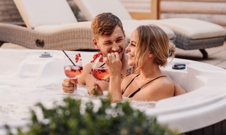 4 Ways to Utilize Hot Tub to Connect with Your Partner